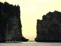 скалы острова Ko Lipi