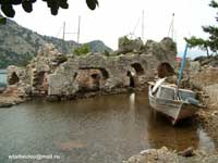 Старинная крепость в бухте Wall Bay